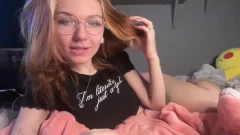lizzybunny online show from December 28, 2024, 5:03 pm
