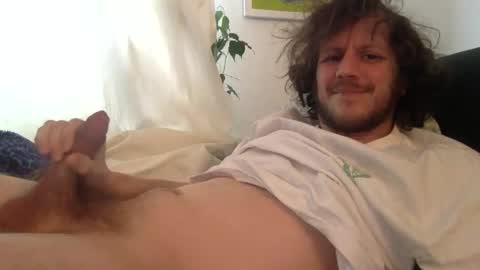 Snapshot of llazer1 chatting on February 1, 2026, 11:20 am llazer1 online show from February 1, 2026, 11:20 am