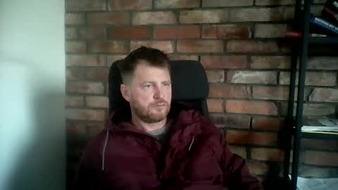 Snapshot of lllukasssxxx chatting on December 18, 2024, 11:13 am lllukasssxxx online show from December 18, 2024, 11:13 am