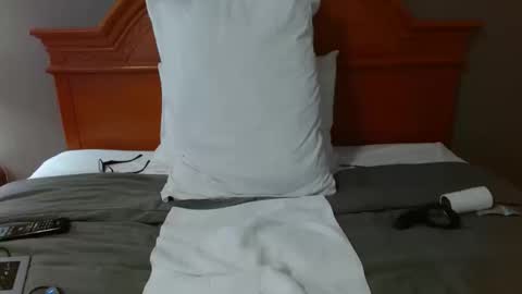 John online show from October 12, 2025, 12:53 am