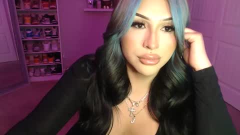 Snapshot of lo_cakez chatting on May 15, 2026, 7:04 am lo_cakez online show from May 15, 2026, 7:04 am