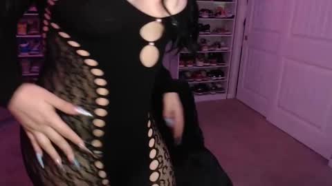 Snapshot of lo_cakez chatting on May 19, 2026, 5:47 am lo_cakez online show from May 19, 2026, 5:47 am