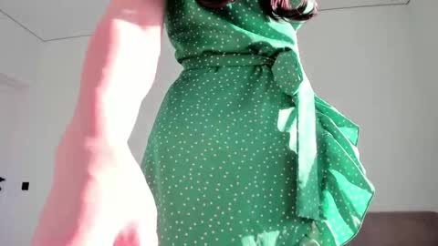 Emi online show from February 26, 2026, 3:05 am