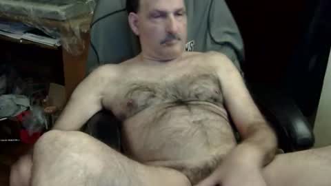 loades182025 online show from November 8, 2025, 5:29 am