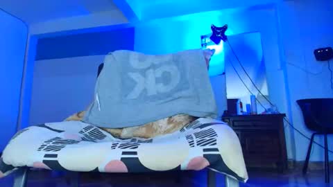 edwin online show from December 1, 2025, 6:24 pm