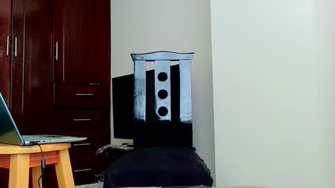 Snapshot of logaan_grey chatting on October 28, 2025, 6:54 pm logaan_grey online show from October 28, 2025, 6:54 pm