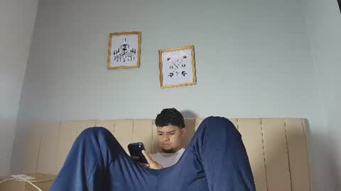 Snapshot of logan_9_ chatting on July 10, 2026, 11:07 pm logan online show from July 10, 2026, 11:07 pm