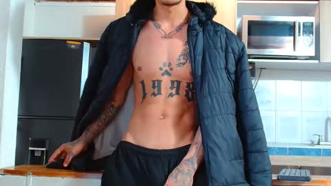 Logan online show from November 3, 2025, 7:37 pm