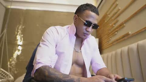 logan_varela online show from April 23, 2026, 5:37 pm