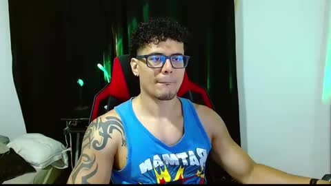 Snapshot of loganandrwz chatting on February 13, 2026, 1:56 am Loganandrwz online show from February 13, 2026, 1:56 am