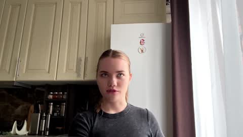 Snapshot of logancadarette chatting on March 26, 2026, 10:54 am logancadarette online show from March 26, 2026, 10:54 am