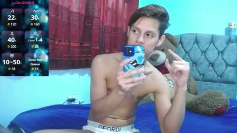 Snapshot of loganevans8 chatting on February 15, 2026, 5:09 pm Logan online show from February 15, 2026, 5:09 pm