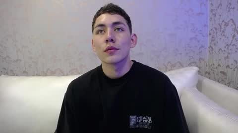 Loganfoster  online show from December 1, 2025, 8:03 pm