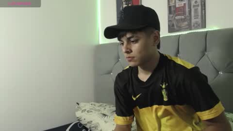 Snapshot of loganjhonson19 chatting on January 18, 2026, 3:21 am loganjhonson19 online show from January 18, 2026, 3:21 am