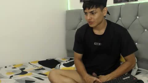 Snapshot of loganjhonson19 chatting on February 4, 2026, 2:39 am loganjhonson19 online show from February 4, 2026, 2:39 am