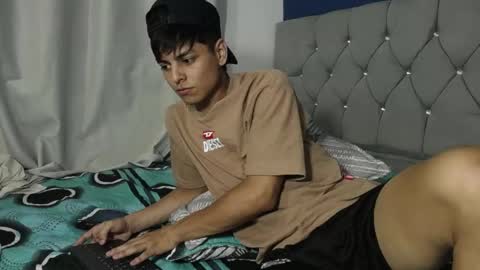 loganjhonson19 online show from May 17, 2026, 1:47 am
