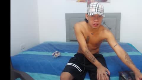 Snapshot of logannthh chatting on May 5, 2026, 1:52 pm logannthh online show from May 5, 2026, 1:52 pm