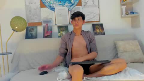 loganoficialx online show from February 15, 2026, 7:54 pm