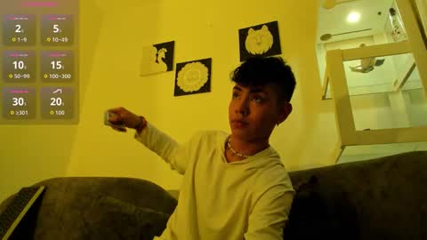 logantwink18 online show from September 14, 2025, 10:20 pm