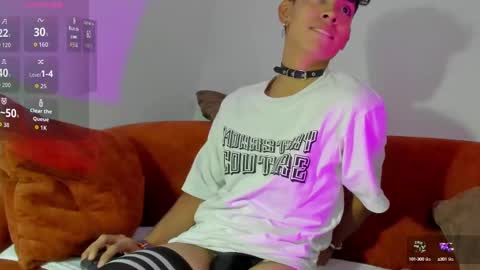 logantwink18 online show from October 11, 2025, 5:44 pm