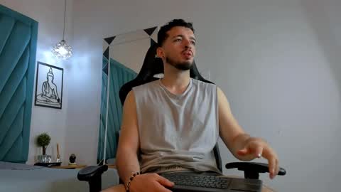 Logan Wolf online show from April 4, 2026, 1:52 pm