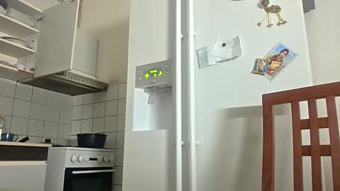 Snapshot of logitech0000 chatting on October 4, 2025, 2:31 am logitech0000 online show from October 4, 2025, 2:31 am