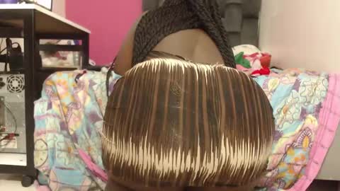 lola_honney online show from February 14, 2025, 12:03 pm