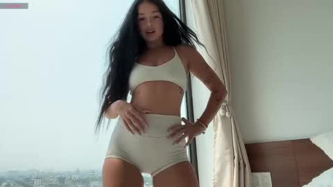 Lola online show from April 12, 2026, 3:55 am