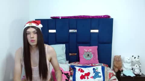 lolabloomx online show from December 22, 2025, 12:13 pm