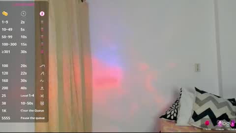 Lola  help me get to 100 thumbs online show from May 8, 2026, 3:23 am