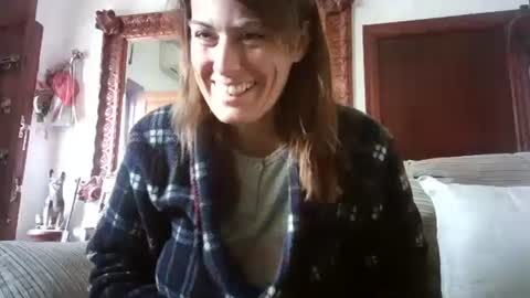 LOLA HUESO y ERIC online show from March 1, 2025, 9:40 am