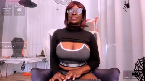 lola online show from November 7, 2025, 1:00 pm