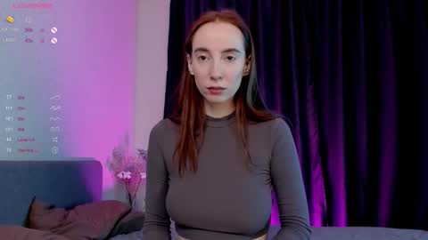 Snapshot of lolalivex chatting on September 30, 2025, 4:45 pm Helloo everyone im Lola online show from September 30, 2025, 4:45 pm