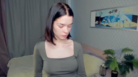 Snapshot of lolasoltren chatting on December 20, 2025, 9:27 am Tsarina online show from December 20, 2025, 9:27 am