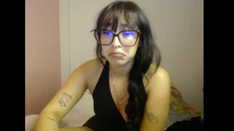 Snapshot of lolitabitchhorney_ chatting on April 4, 2026, 4:00 am Lolita online show from April 4, 2026, 4:00 am