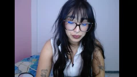 Snapshot of lolitabitchhorney_ chatting on April 9, 2026, 2:55 am Lolita online show from April 9, 2026, 2:55 am