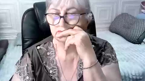 LolkaAlyss online show from April 18, 2026, 7:58 pm