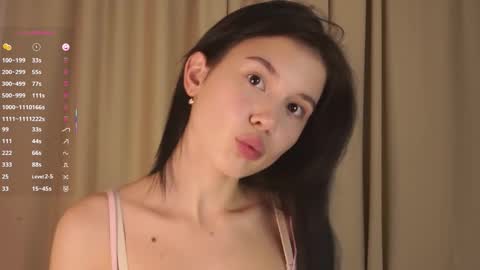 Maria online show from November 17, 2025, 8:58 pm