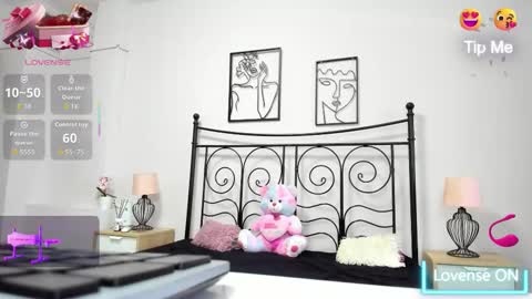 Lolla online show from December 16, 2025, 6:18 am