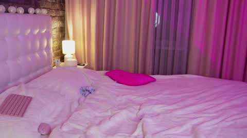 Victoria online show from January 30, 2025, 7:48 pm