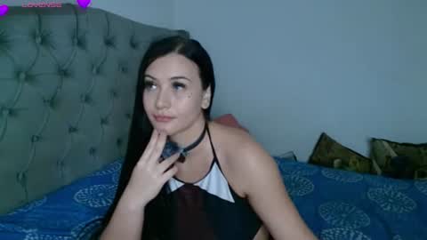 Snapshot of lollipoptease chatting on June 12, 2026, 10:52 pm Sweet Jazmin online show from June 12, 2026, 10:52 pm