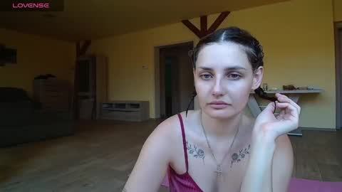 lolitta online show from May 18, 2026, 9:37 am