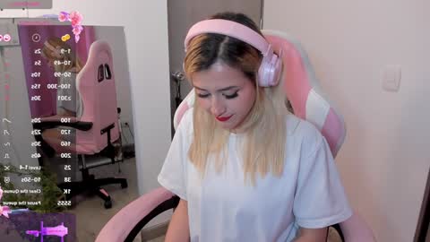 Snapshot of lolly_js_ chatting on January 6, 2025, 2:48 am Lolly  online show from January 6, 2025, 2:48 am