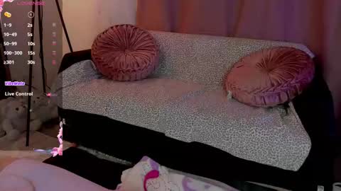 Snapshot of lolly_js_ chatting on October 12, 2025, 1:59 am Lolly  online show from October 12, 2025, 1:59 am