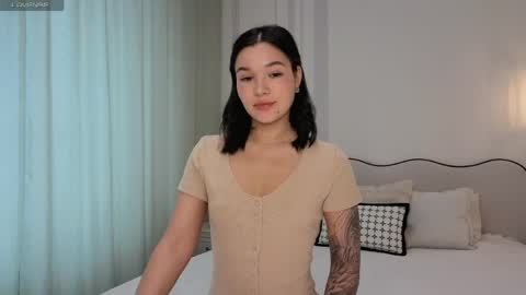 Snapshot of lolly_turner chatting on May 17, 2026, 5:16 am lolly_turner online show from May 17, 2026, 5:16 am