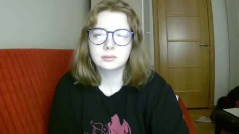 Snapshot of lollylol11 chatting on February 3, 2025, 1:08 pm Lilly online show from February 3, 2025, 1:08 pm