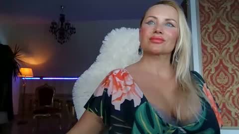 Roxy online show from December 26, 2024, 2:05 pm