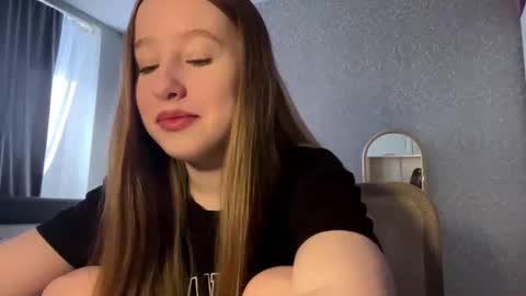 Nicolina online show from February 25, 2026, 7:18 am