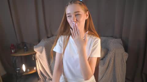 Snapshot of lonabirdon chatting on May 23, 2026, 1:15 pm Mary online show from May 23, 2026, 1:15 pm