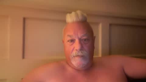 londonbearlover online show from July 16, 2026, 10:16 pm
